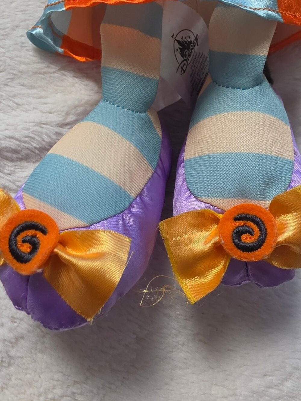 Disney Store 2020 Halloween Minnie Mouse Witch Plush 15" Pumpkin Candy Dress - Picture 4 of 7